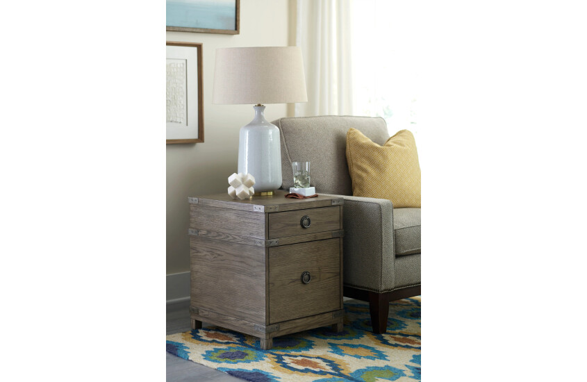 TRUNK CHAIRSIDE TABLE Room 1