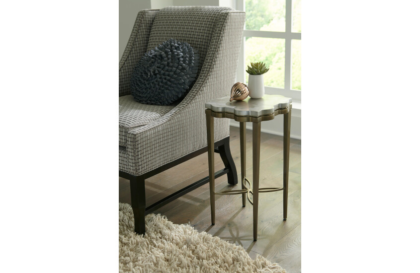 ACCENT TABLE Room 1